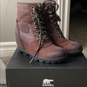 Sorel Lexie Wedge boots. Hard to find